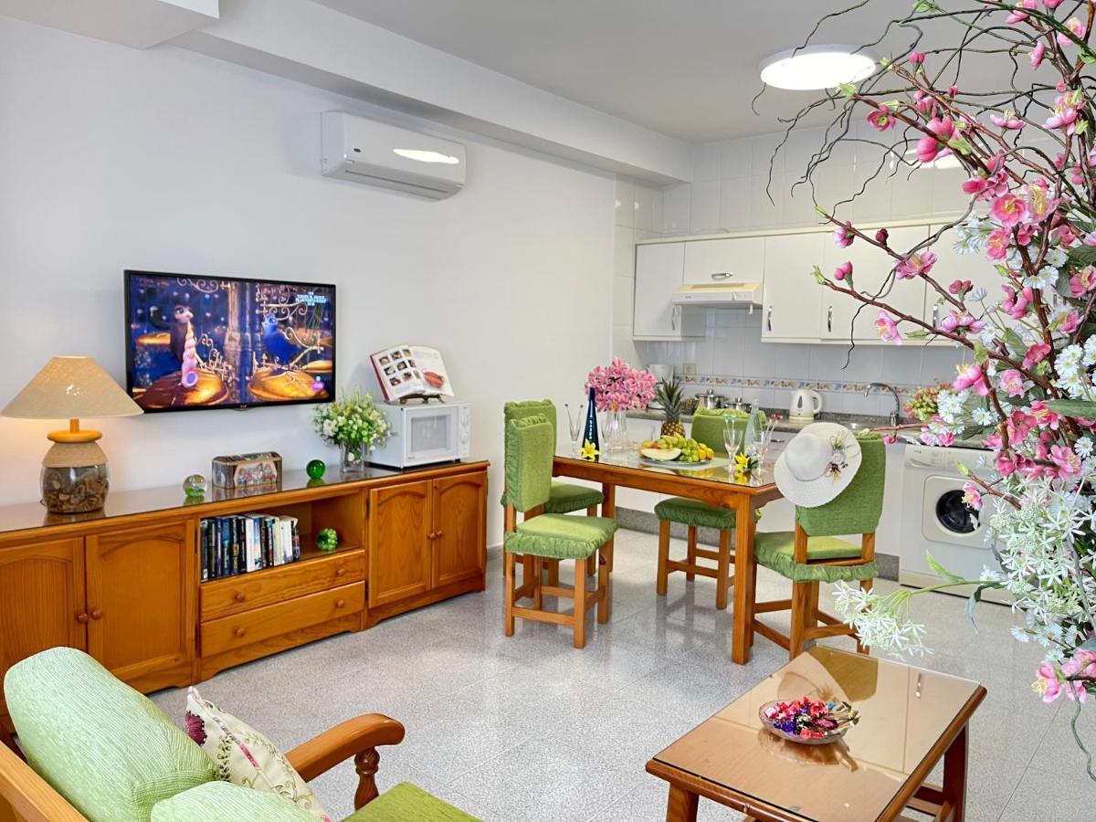 Emycanarias Holiday Homes Vecindario Vecindario  Buitenkant foto