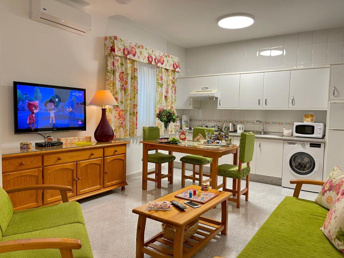 Emycanarias Holiday Homes Vecindario Vecindario  Buitenkant foto