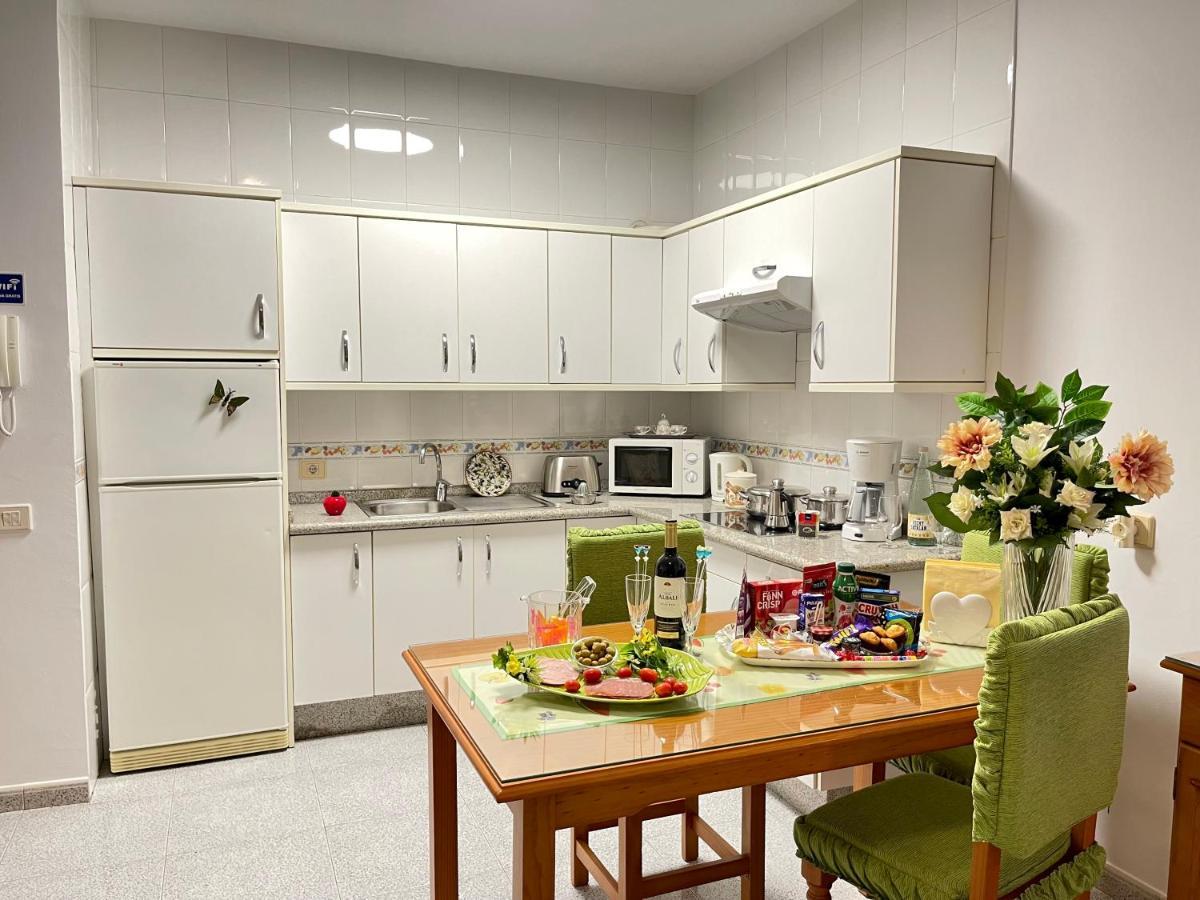 Emycanarias Holiday Homes Vecindario Vecindario  Buitenkant foto