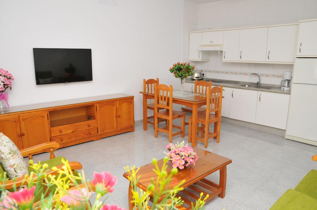 Emycanarias Holiday Homes Vecindario Vecindario  Kamer foto